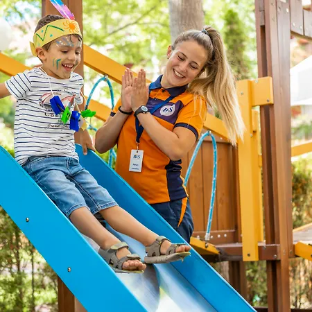 Asteria Family Sunny Хотел 4*