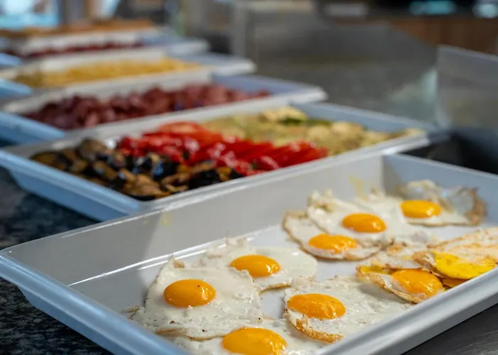 酒店 Asteria Family Sunny 4*