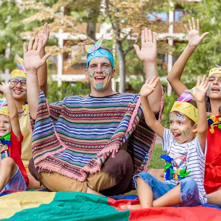 מלון Asteria Family Sunny