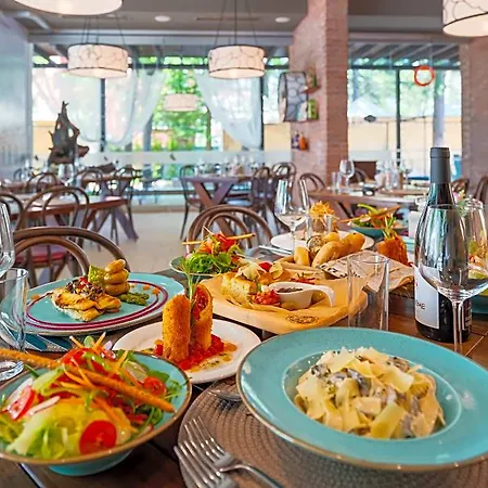 Hotel Asteria Family Sunny 4*