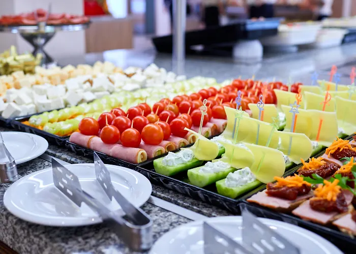 Asteria Family Sunny Otel 4*